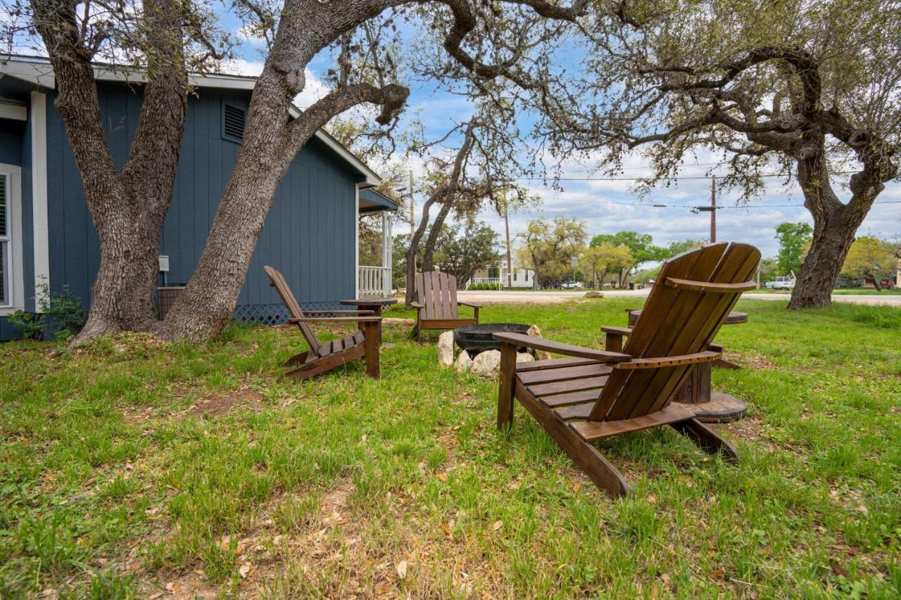 New! The Yellow Door- Downtown Wimberley W/ River Access エクステリア 写真